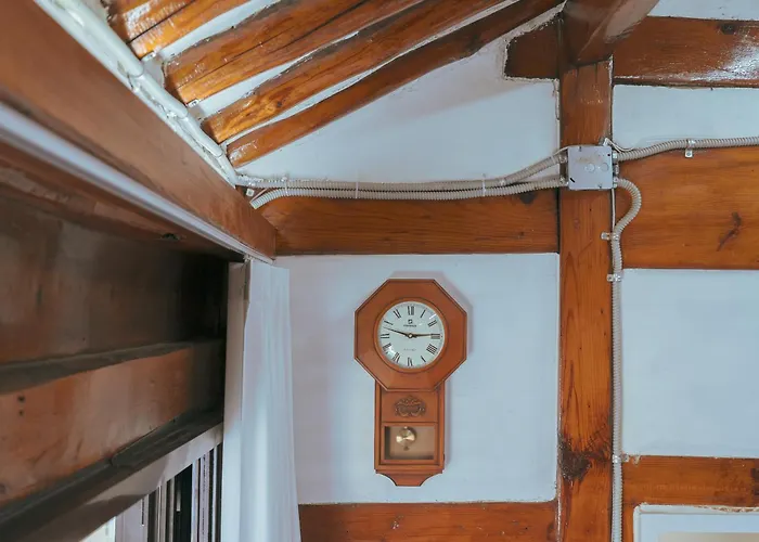 Breath Hanok Private Traditional Holiday home *