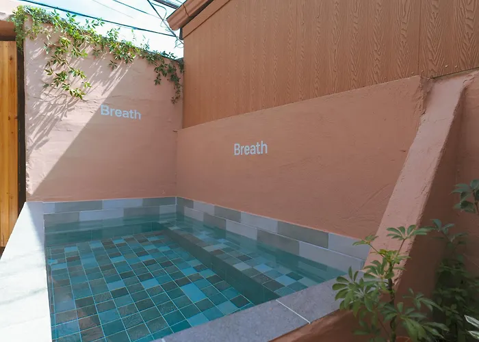 Breath Hanok Private Traditional Holiday home